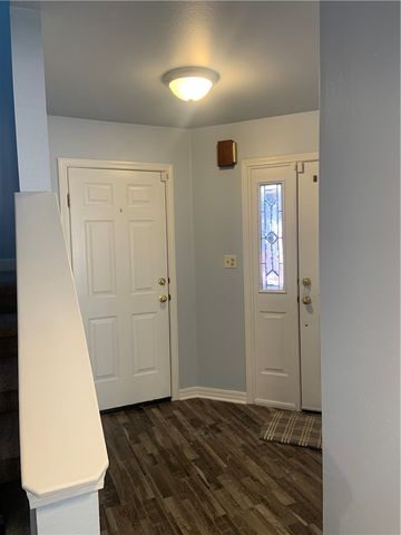 40 Club Road Village, Dover, AR 72837