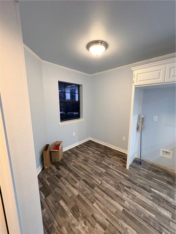 40 Club Road Village, Dover, AR 72837