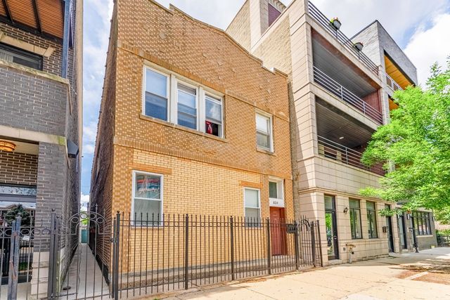 824 N CALIFORNIA Avenue, Chicago, IL 60622