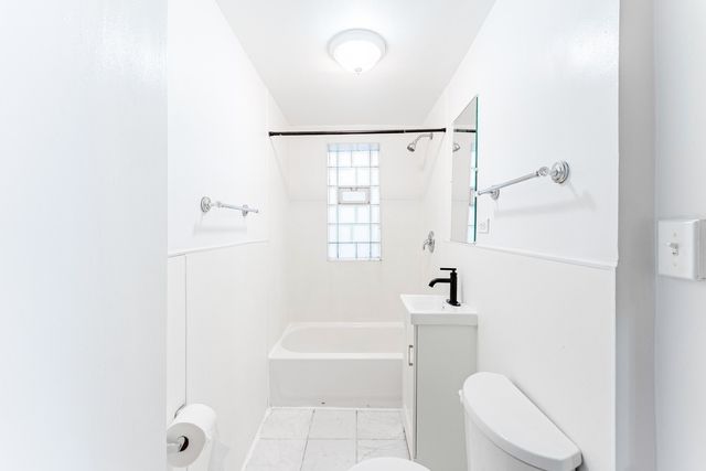 824 N CALIFORNIA Avenue, Chicago, IL 60622