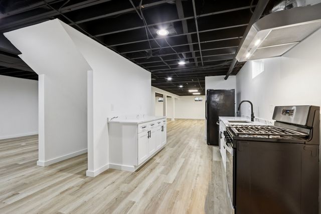 23 Oak Lawn Avenue, Yorkville, IL 60560