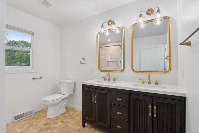 23 Oak Lawn Avenue, Yorkville, IL 60560