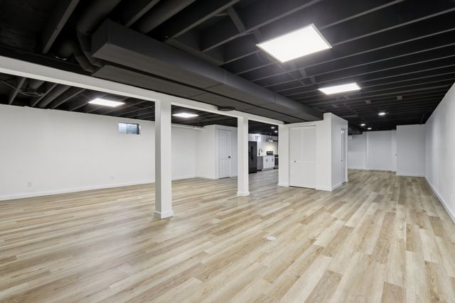 23 Oak Lawn Avenue, Yorkville, IL 60560