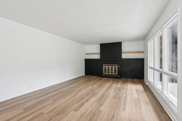 23 Oak Lawn Avenue, Yorkville, IL 60560