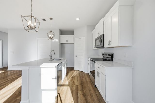 51 Spooner Street, Defuniak Springs, FL 32433