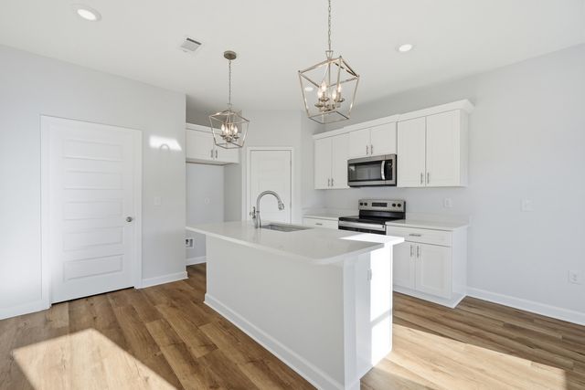 51 Spooner Street, Defuniak Springs, FL 32433