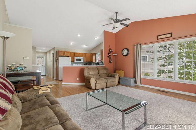 11409 N Lake Drive, Holland Twp, MI 49424