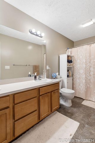 11409 N Lake Drive, Holland Twp, MI 49424