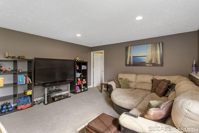 11409 N Lake Drive, Holland Twp, MI 49424