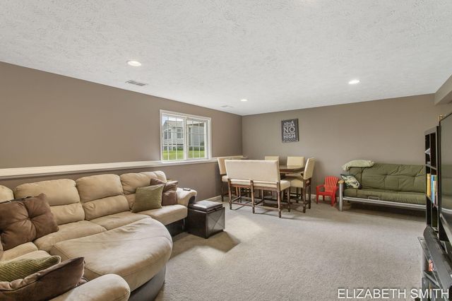 11409 N Lake Drive, Holland Twp, MI 49424