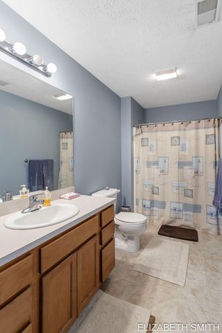 11409 N Lake Drive, Holland Twp, MI 49424