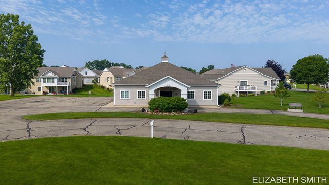 11409 N Lake Drive, Holland Twp, MI 49424