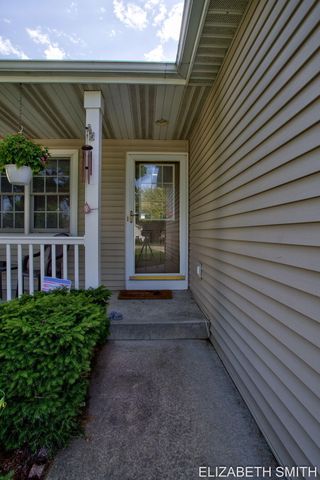 11409 N Lake Drive, Holland Twp, MI 49424