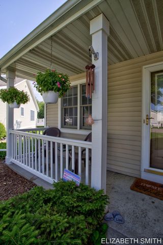 11409 N Lake Drive, Holland Twp, MI 49424