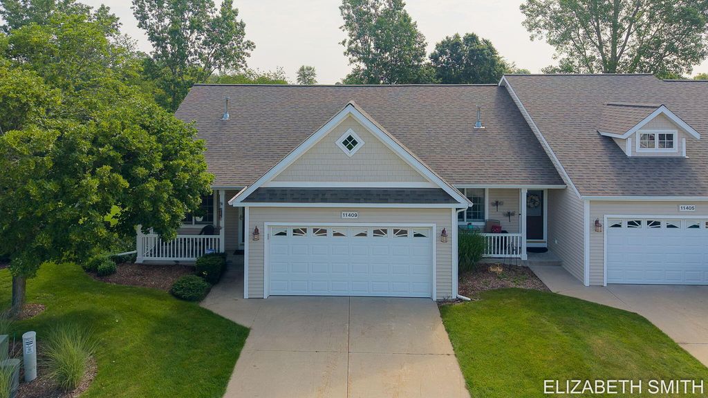 11409 N Lake Drive, Holland Twp, MI 49424