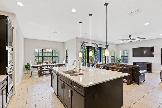 31976 WATOGA LOOP, Wesley Chapel, FL 33543