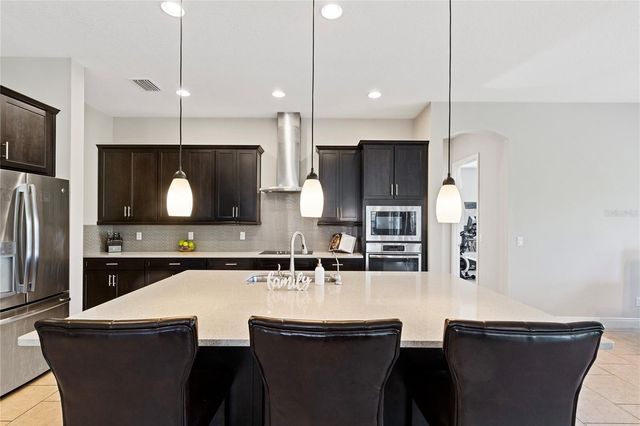 31976 WATOGA LOOP, Wesley Chapel, FL 33543