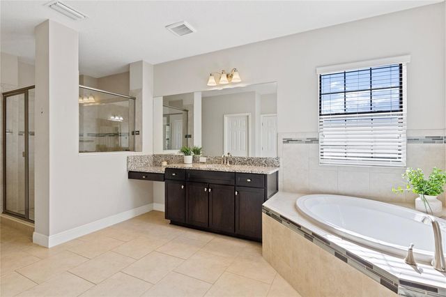 31976 WATOGA LOOP, Wesley Chapel, FL 33543