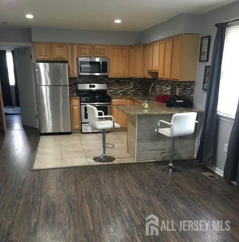 4 Sewaren Avenue, Sewaren, NJ 07077