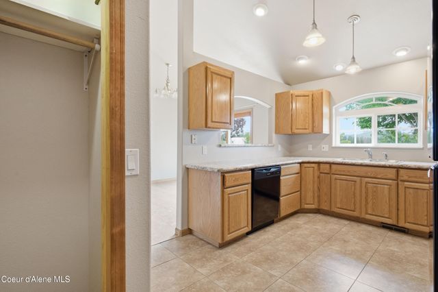 2232 E Shoshone AVE, Athol, ID 83801