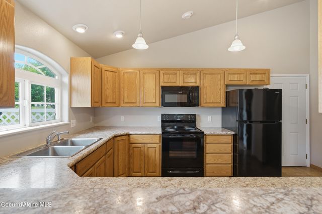 2232 E Shoshone AVE, Athol, ID 83801