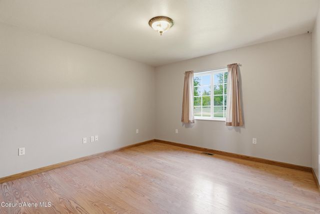 2232 E Shoshone AVE, Athol, ID 83801