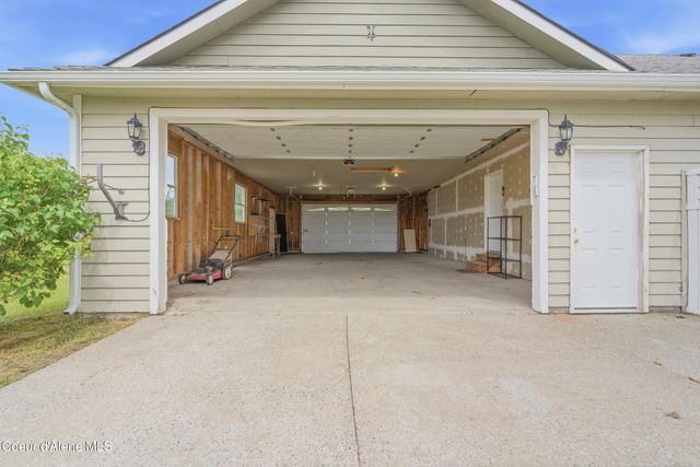 2232 E Shoshone AVE, Athol, ID 83801