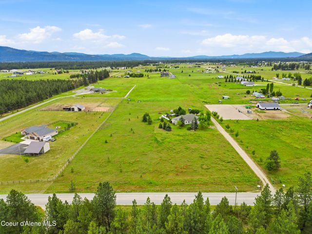 2232 E Shoshone AVE, Athol, ID 83801