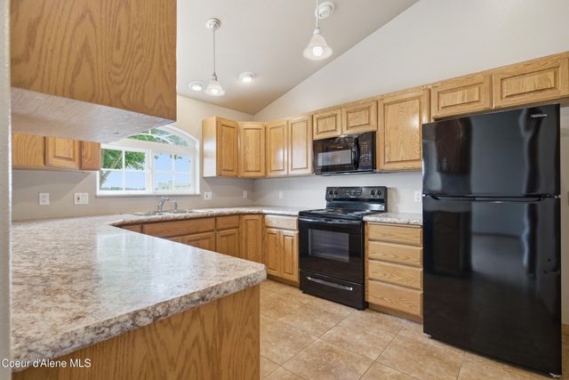 2232 E Shoshone AVE, Athol, ID 83801