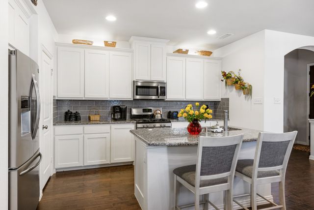 4241 Cascade Sky Drive, Arlington, TX 76005