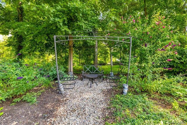 257 Watch Hill Road, Cortlandt Manor, NY 10567