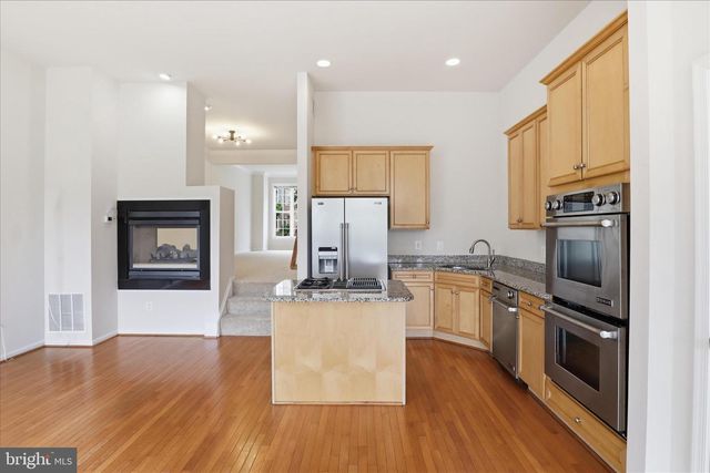 15666 WILLIAM BAYLISS CT, Woodbridge, VA 22191
