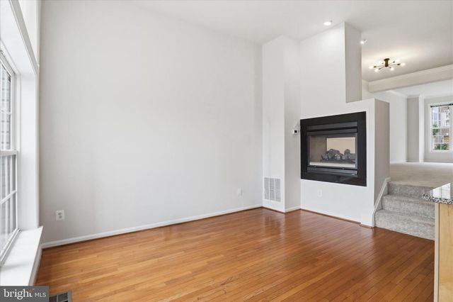 15666 WILLIAM BAYLISS CT, Woodbridge, VA 22191