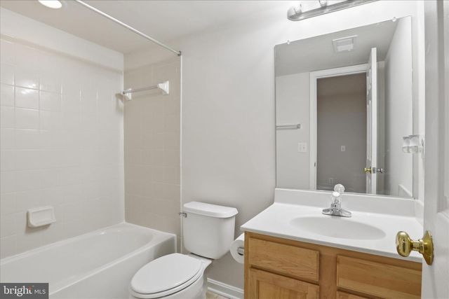 15666 WILLIAM BAYLISS CT, Woodbridge, VA 22191