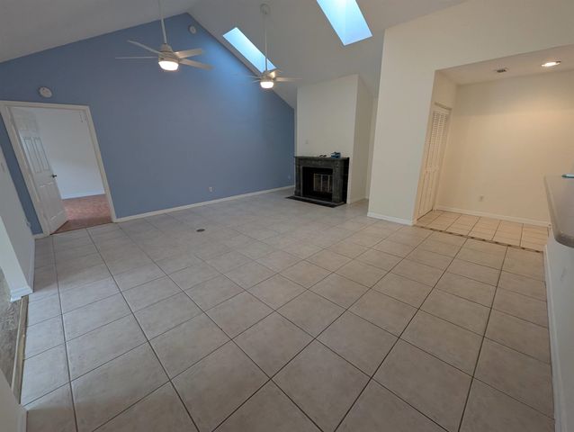 108 N Lake, St Augustine, FL 32084