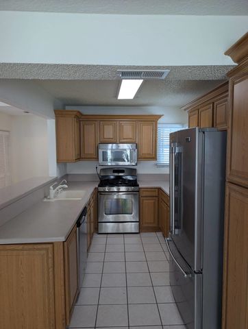 108 N Lake, St Augustine, FL 32084