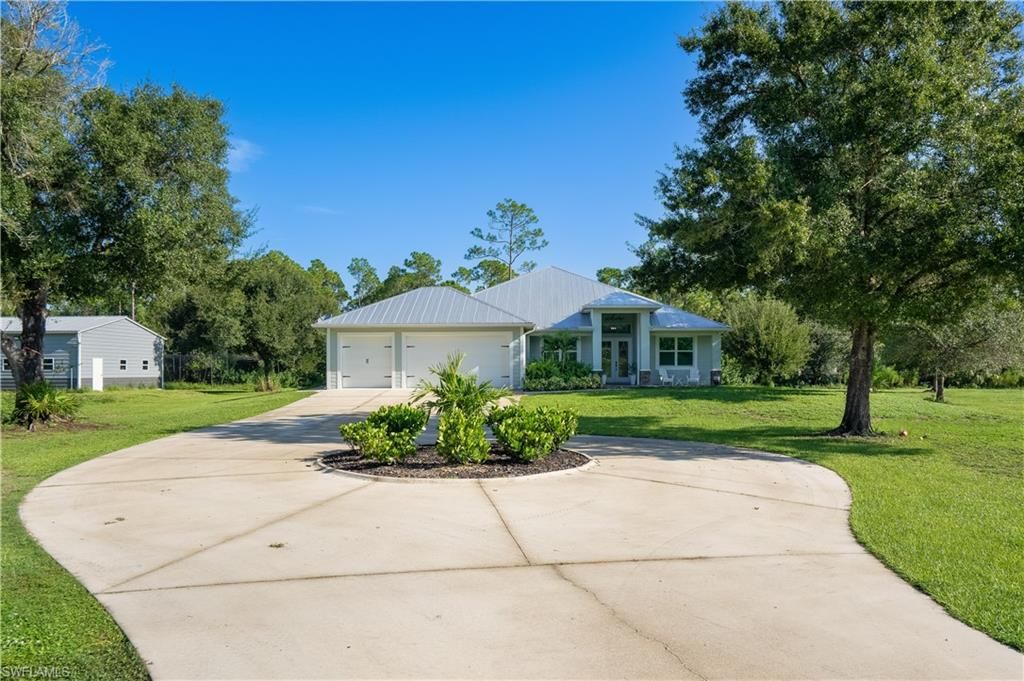 19181 Meredith RD, North Fort Myers, FL 33917
