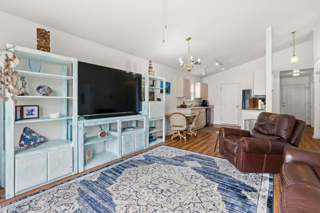 907 Silvercrest Dr., Myrtle Beach, SC 29579