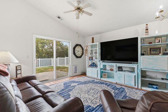 907 Silvercrest Dr., Myrtle Beach, SC 29579