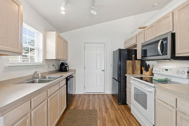 907 Silvercrest Dr., Myrtle Beach, SC 29579