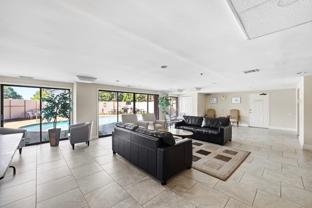 30 Revere Beach Pkwy 114, Medford, MA 02155