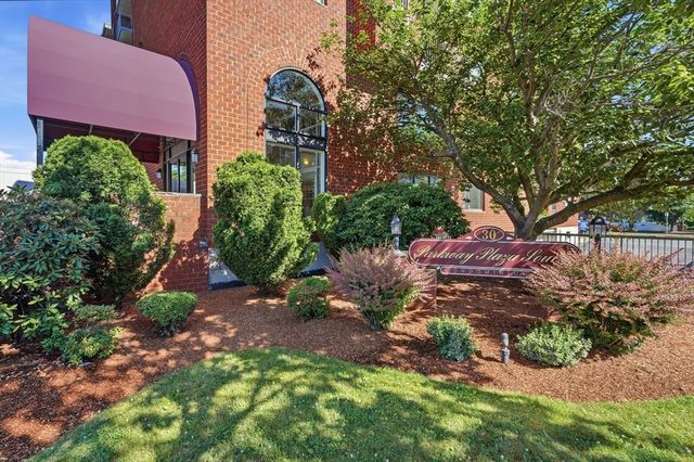 30 Revere Beach Pkwy 114, Medford, MA 02155