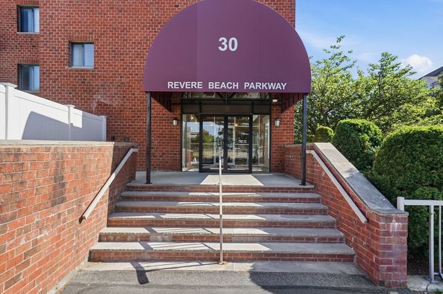 30 Revere Beach Pkwy 114, Medford, MA 02155