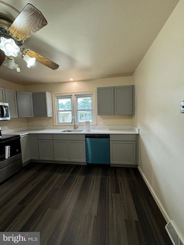 118 MUSSELMAN RD, Fredericksburg, VA 22405