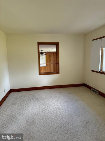 118 MUSSELMAN RD, Fredericksburg, VA 22405