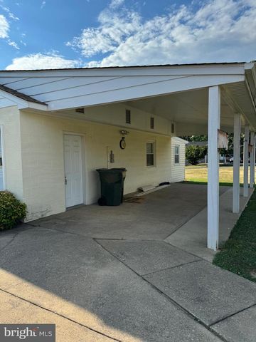 118 MUSSELMAN RD, Fredericksburg, VA 22405