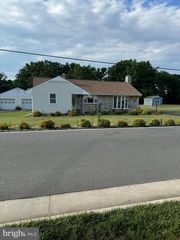 118 MUSSELMAN RD, Fredericksburg, VA 22405