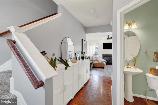 1555 PLEADER LN, York, PA 17402