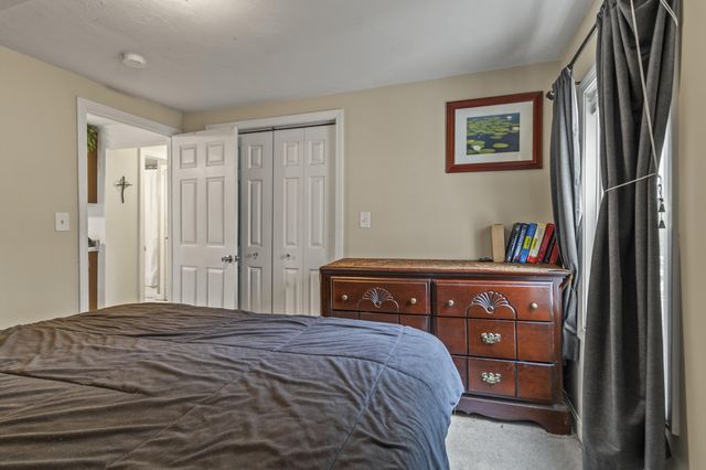 10 3rd Avenue, Wareham, MA 02571