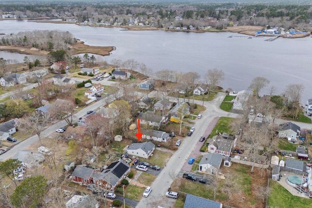 10 3rd Avenue, Wareham, MA 02571